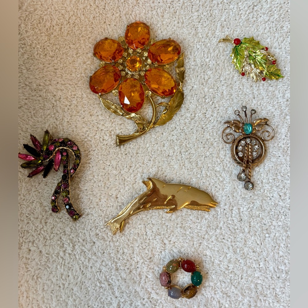 Lot of Six Vintage Brooch Pins Little Nemo Weiss Gerry’s Burt Cassell